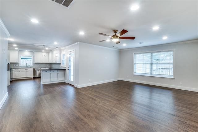 Building Photo - 6447 Pemberton Dr