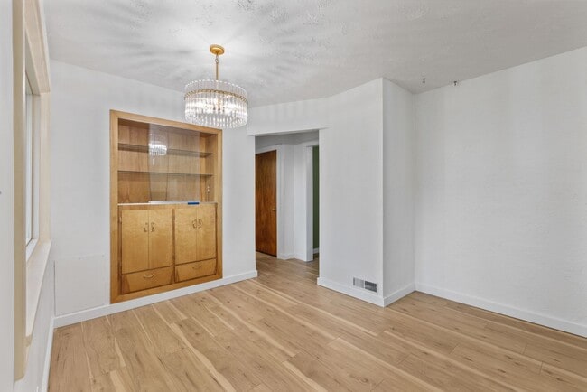 Building Photo - $300 off first month for February move-ins - Charming Country Retreat in Saint Anthony, ID