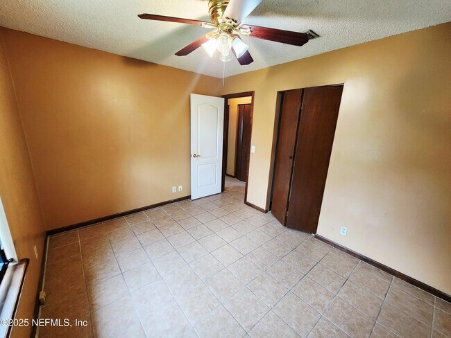 Building Photo - 6019 Blank Dr