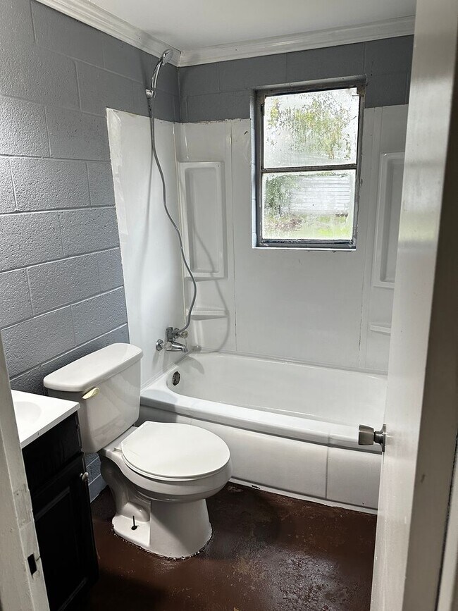 Building Photo - 3509 Reed Ln