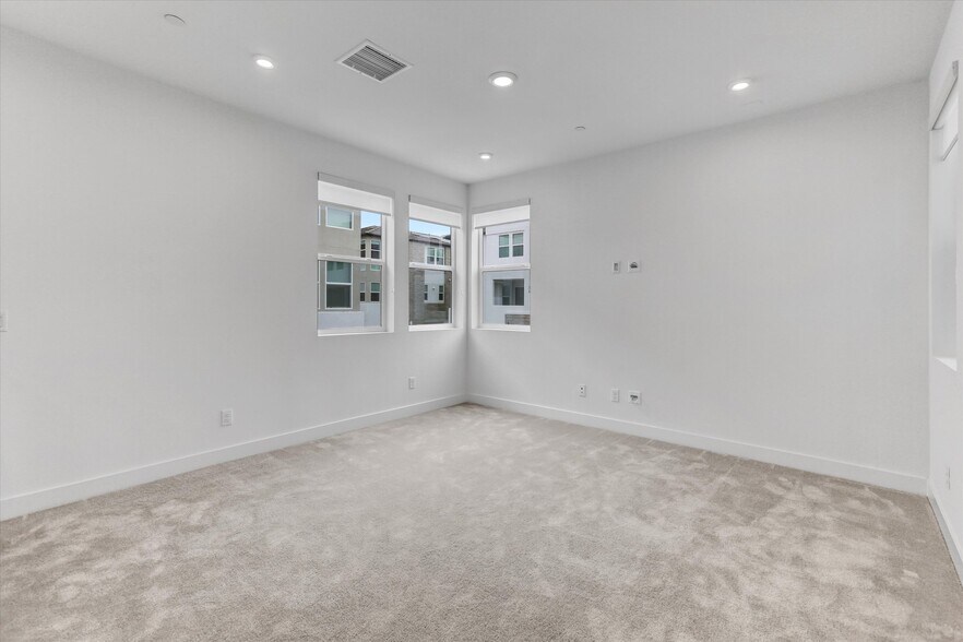 Building Photo - 2618 Everly Dr