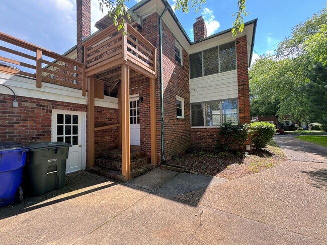 Building Photo - 2BR Norfolk Home!