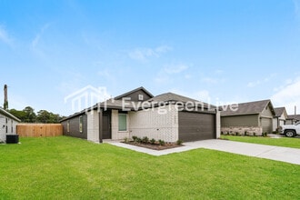 Building Photo - 7907 Meadow Cranesbill Ln