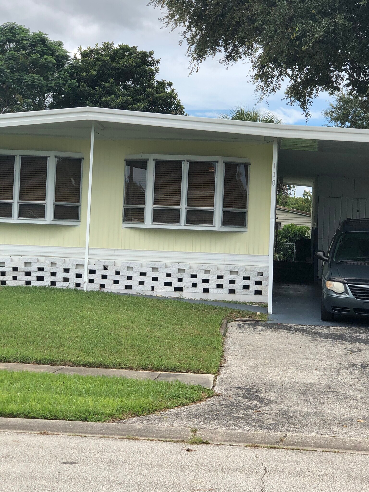 Building Photo - 110 Kon Tiki Ter