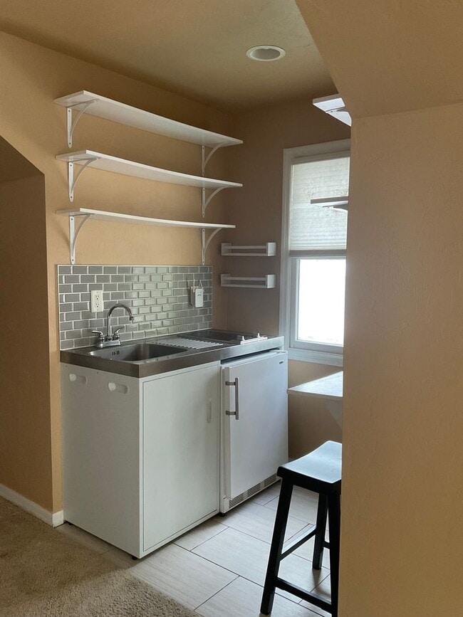 Building Photo - Studio Garage Apartment in Haile Village Center