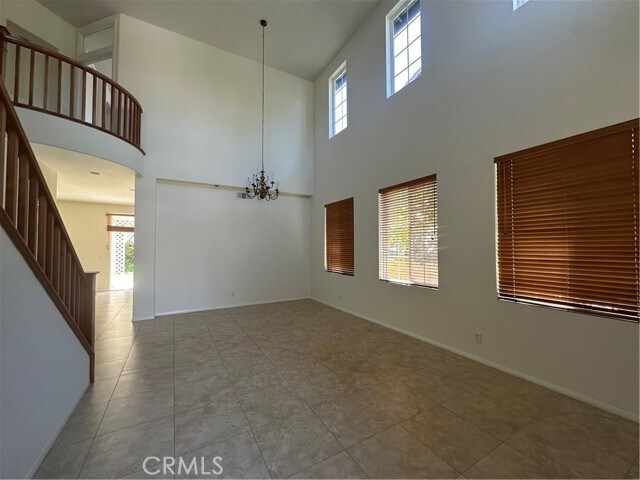 Building Photo - 44 Whispering Pine