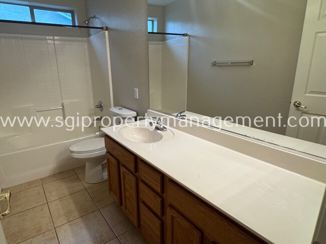 Building Photo - 2191 W Goldmine Mountain Dr