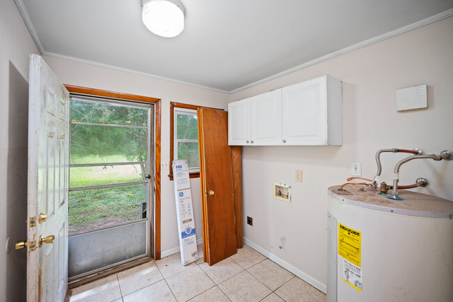 Building Photo - 21213 Lawrence Rd