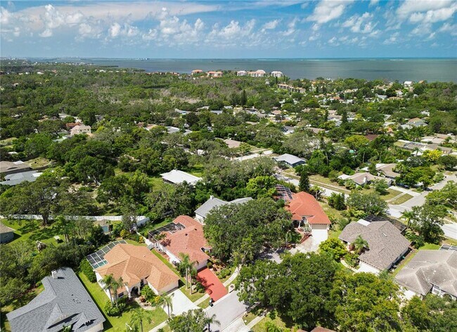 Building Photo - 1152 Clippers Way