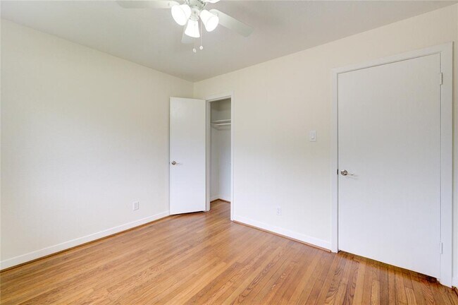 Building Photo - 10111 Fonville Dr