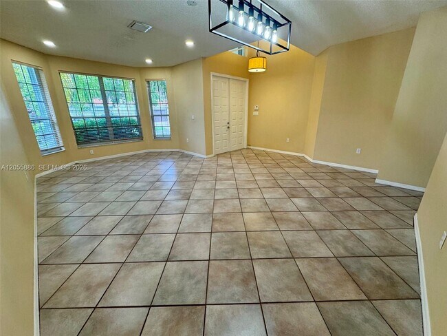 Building Photo - 3393 SW 180th Way