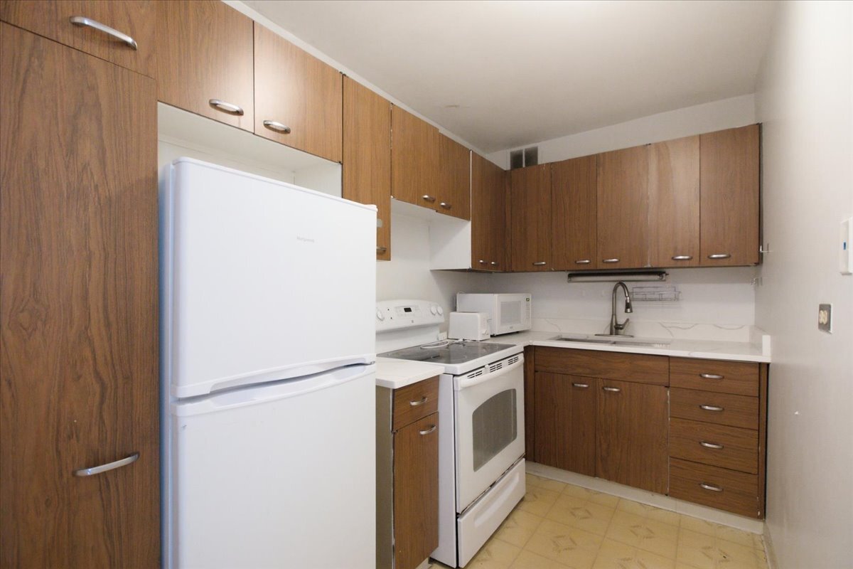 Building Photo - 1700 E 56th St