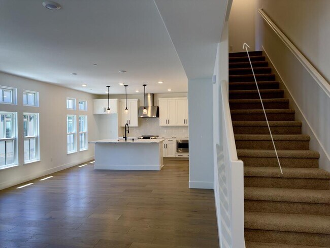 Building Photo - 543 Shockley Aly