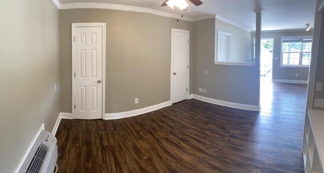 Building Photo - 1437 Fernwood Glendale Rd