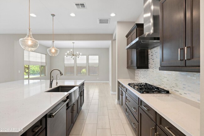 Building Photo - 3005 E Herrera Dr