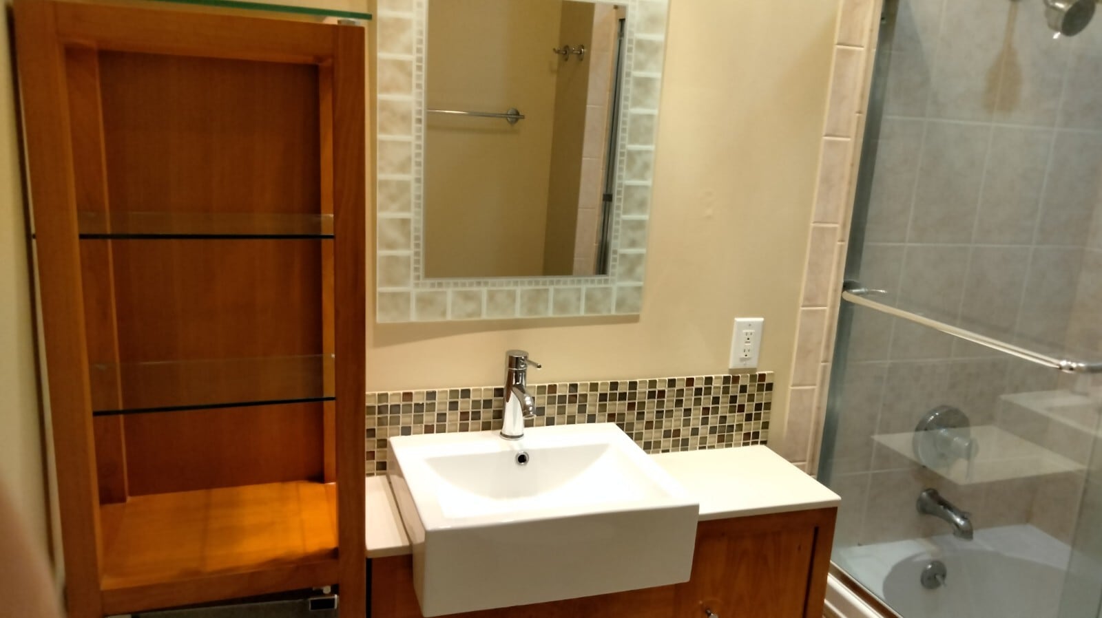 Master bathroom vanity - 539 French Rd