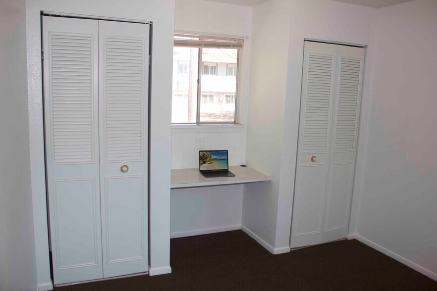 2nd bedroom - 21 Douglas Ln