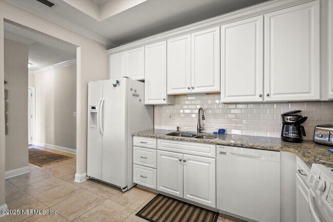 Building Photo - 27 Tifton Way S