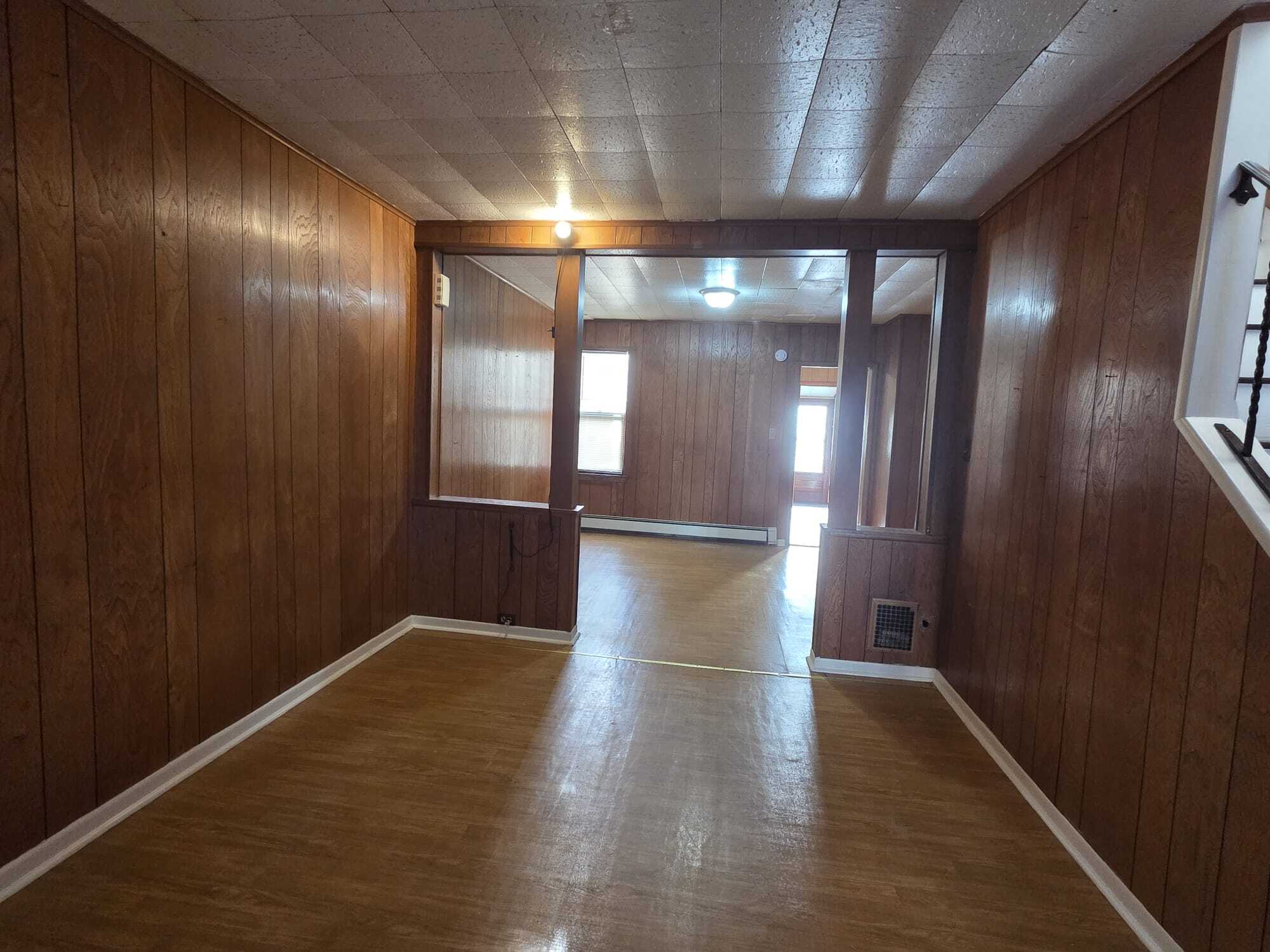 Building Photo - 301 S Logan Ave