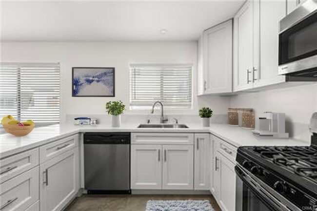 Building Photo - 12390 Chandler Blvd