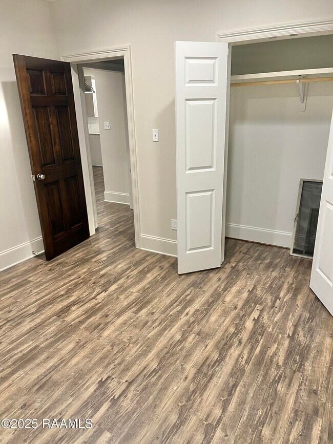 Building Photo - 1317 Creighton Broussard Rd