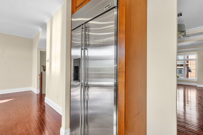 Building Photo - 17 Moorings Ln