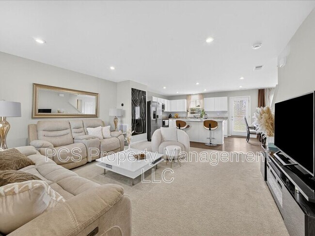 Building Photo - 4905 Gerald Dr