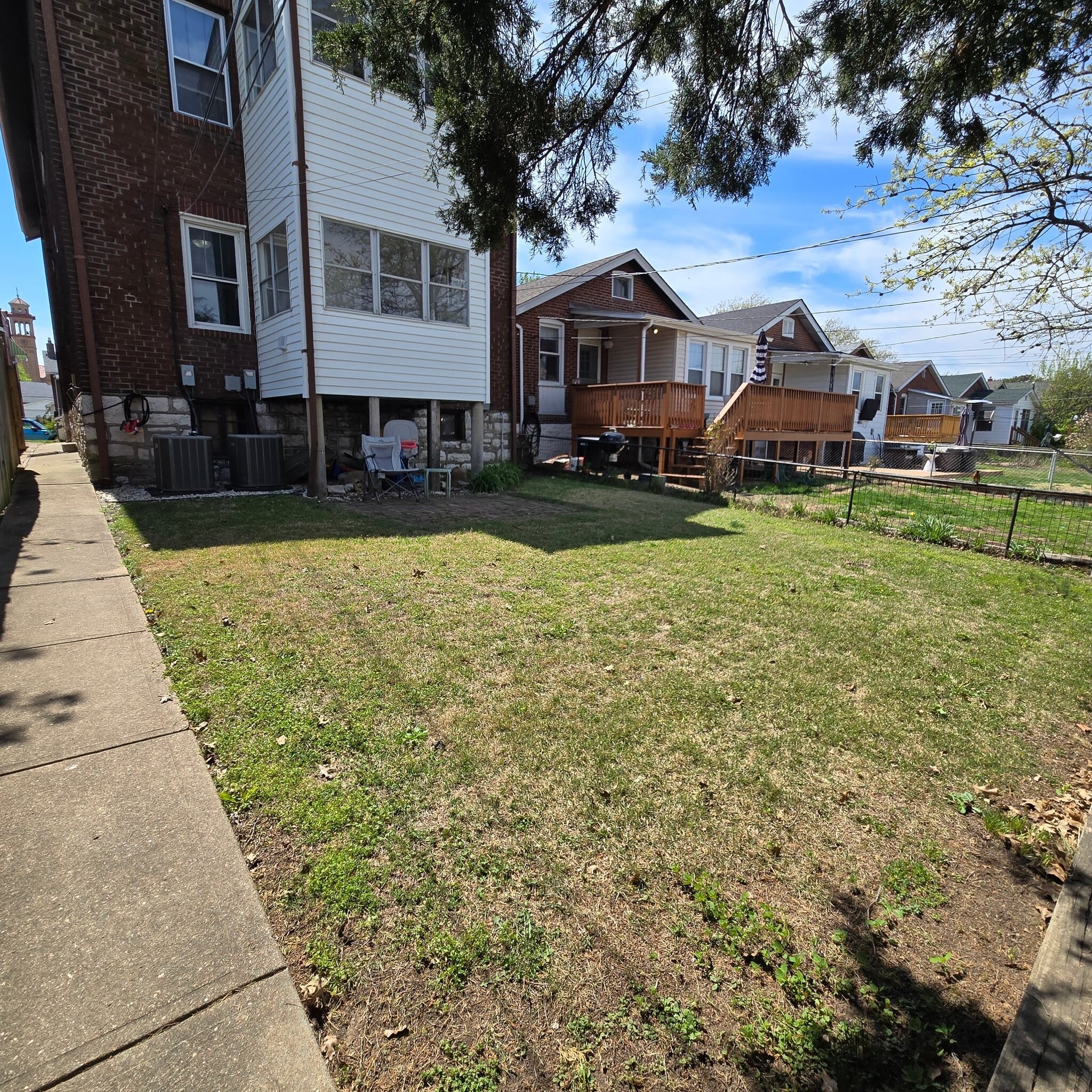 Building Photo - 5127 Goethe Ave