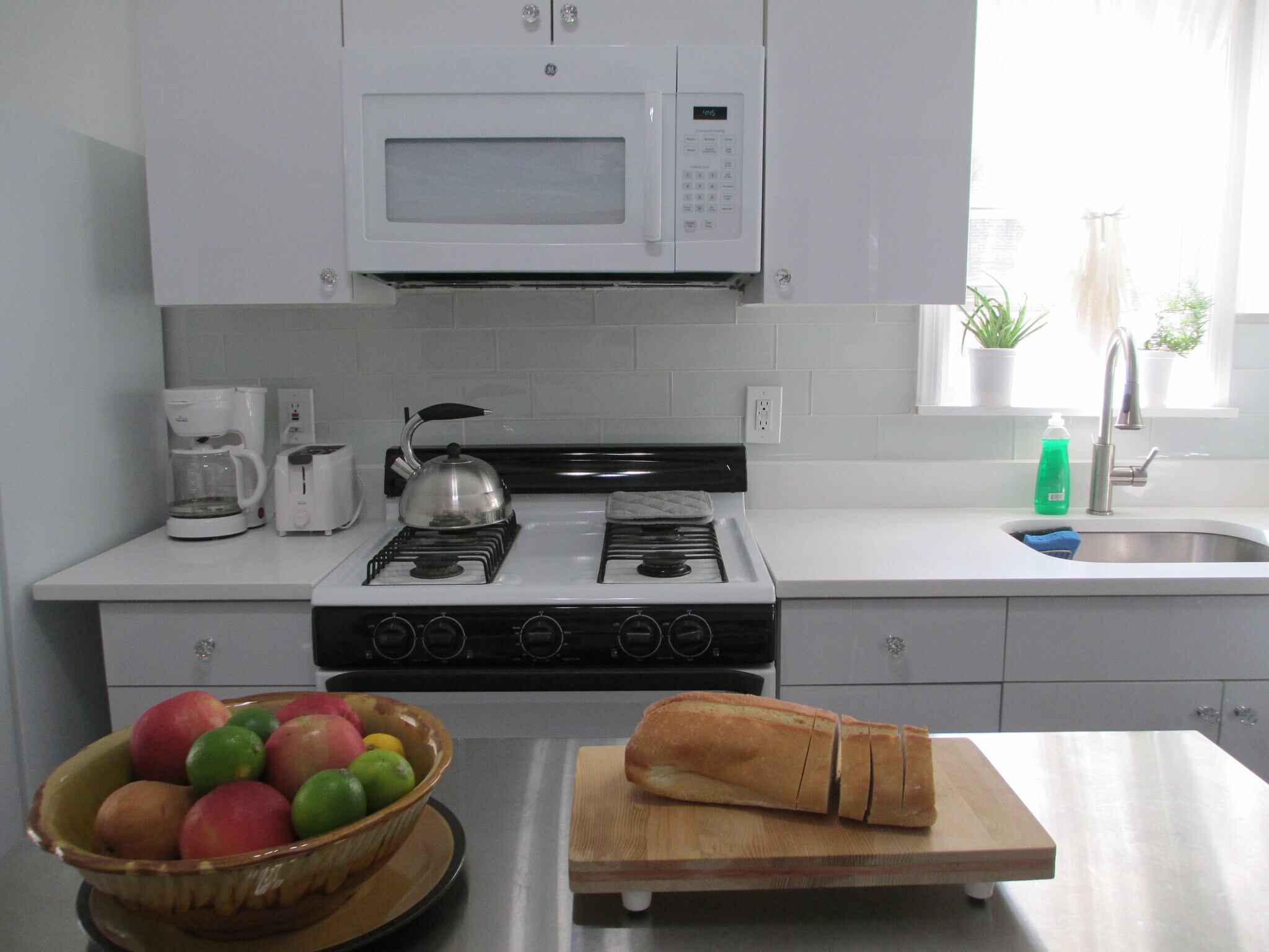 Building Photo - 855 Pavonia Ave