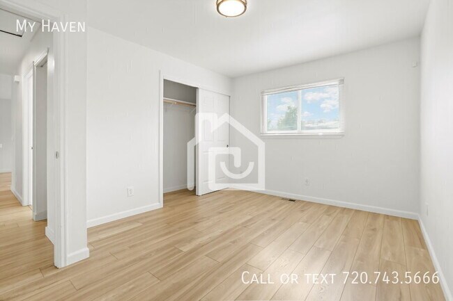 Building Photo - 16205 E Villanova Pl
