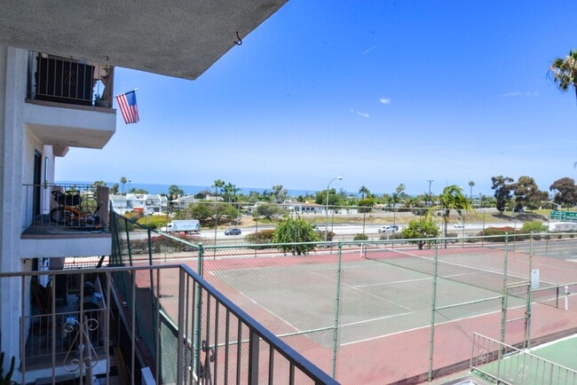 Building Photo - Dream Coastal 2 bedroom Condo Offering Ocean view & Breezes, Fairway Views & Luxury Comfort!