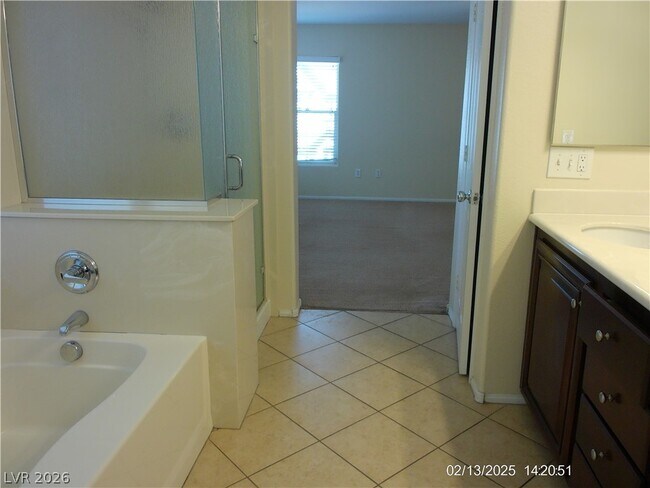 Building Photo - 6644 Pine Siskin Pl