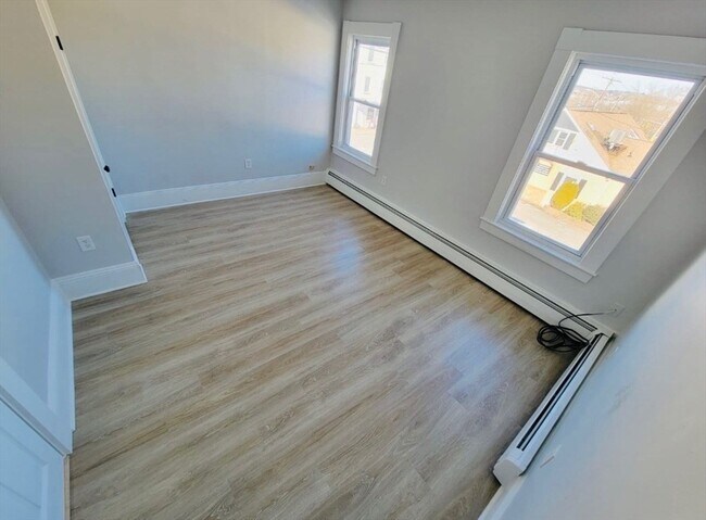 Building Photo - 22 Main St