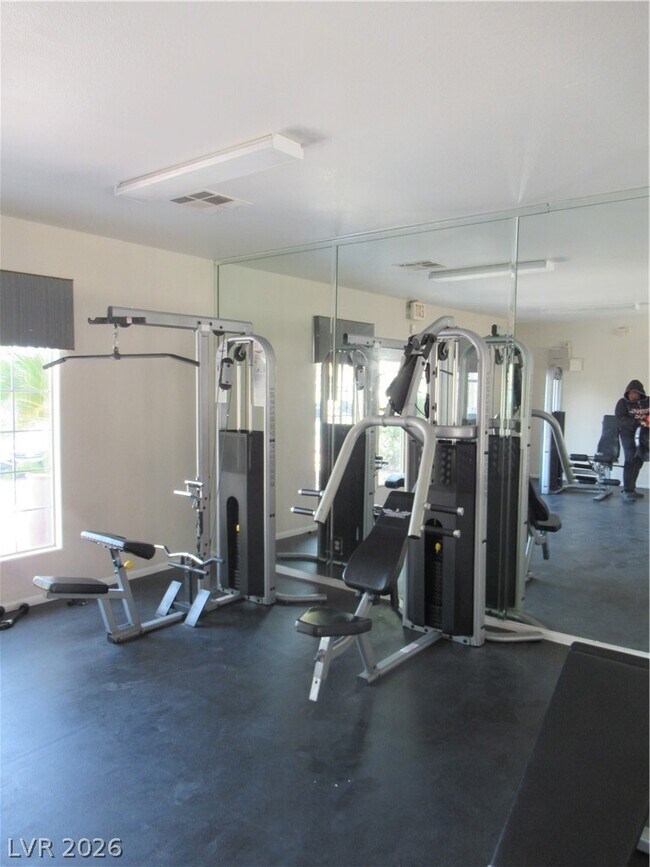 Building Photo - 2120 Ramrod Ave