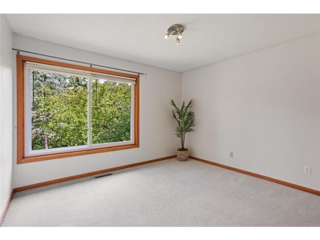 Building Photo - 18525 County Rd 24