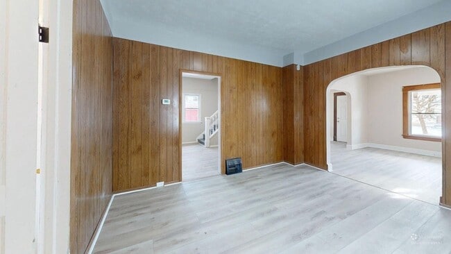 Building Photo - Slavic Village - 4 Bedroom - Single Family Home