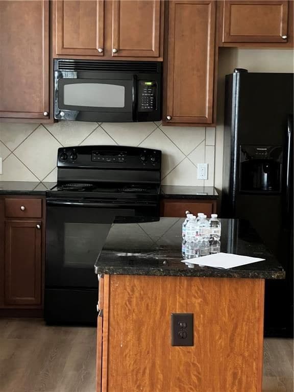 Building Photo - 3702 Brockenhurst Dr