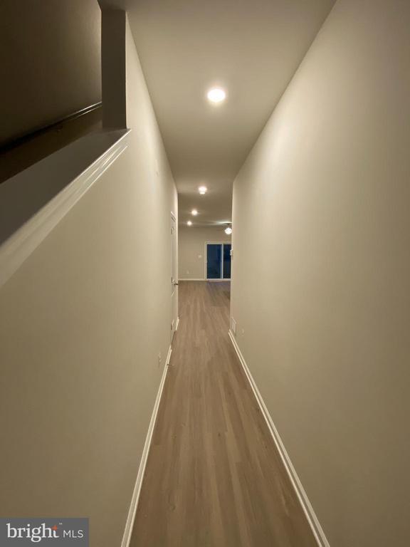 Building Photo - 25 Cranston Ct