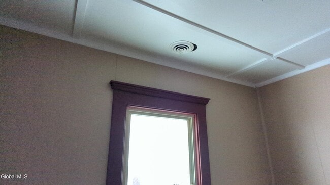 Building Photo - 75 Park St