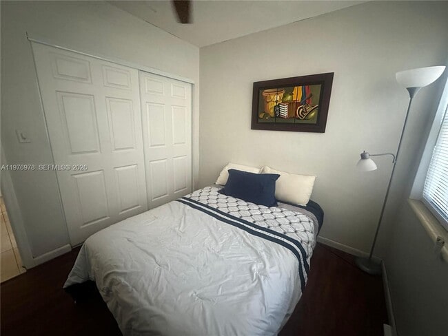 Building Photo - 30 NE 26th St