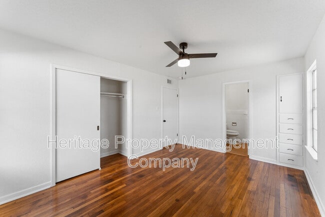 Building Photo - 4407 Bikini Dr