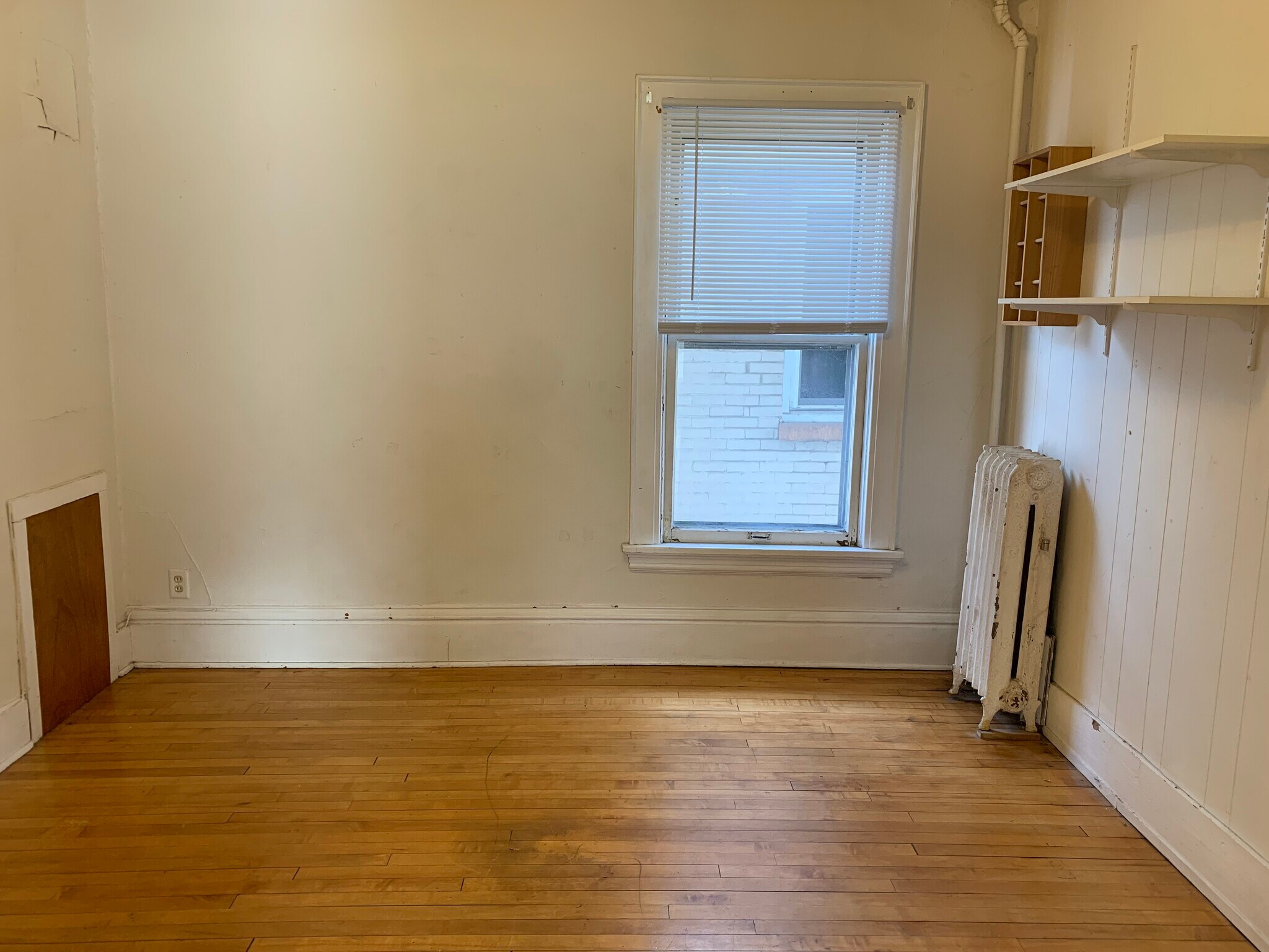 Building Photo - 834 E Gorham St