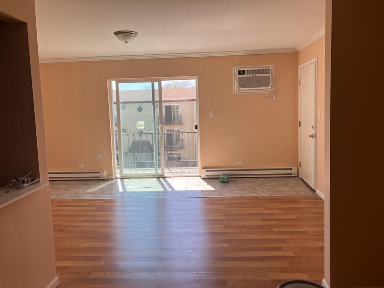 Building Photo - 4067 Bonhill Dr