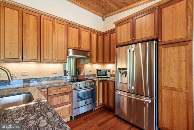 Building Photo - 8255 Sunderman Pl