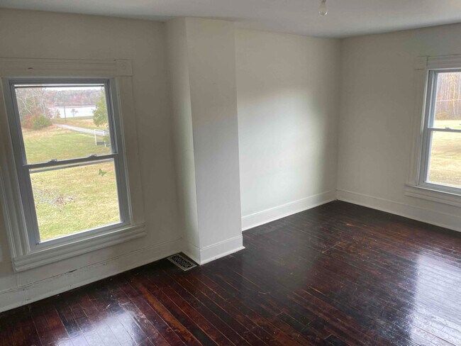 Building Photo - 10507 Gordon Rd