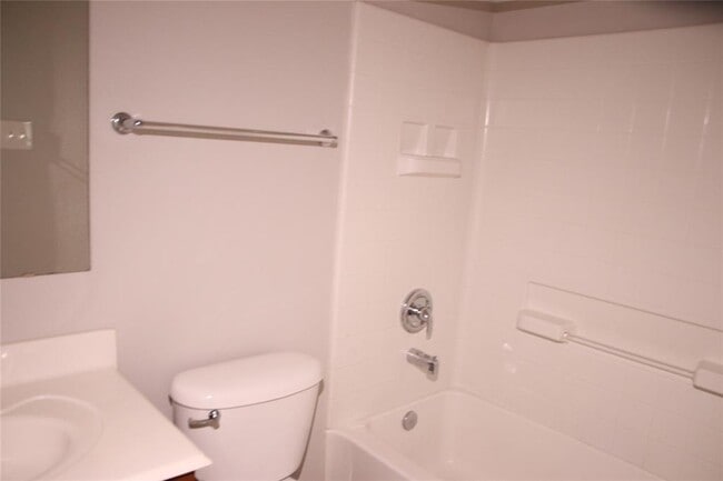 Building Photo - 2710 Sandberry Dr