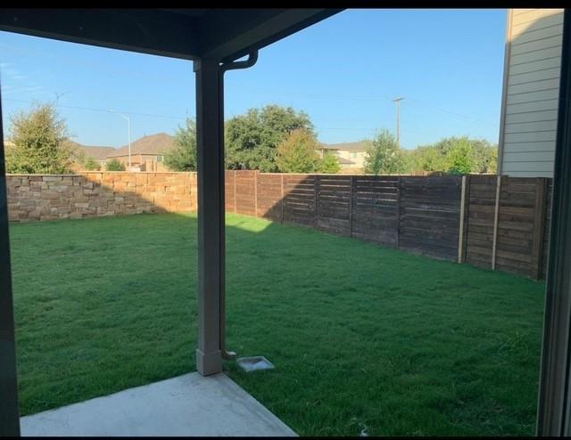 Building Photo - 13902 Osmarea Dr
