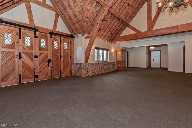 Building Photo - 7020 S Woodland Rd