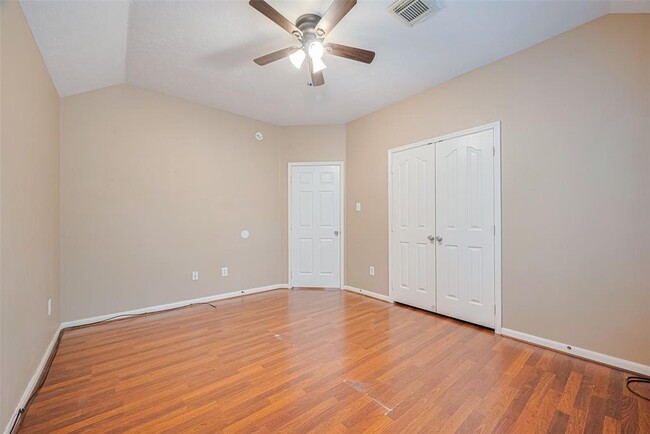 Building Photo - 3911 Fall Branch Dr