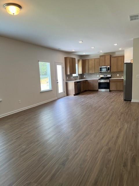 Building Photo - 409 Deven Dr